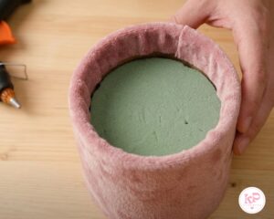 Cách Làm Chậu Hoa Tulip Bằng Kẽm Nhung
