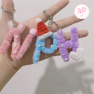 Móc khóa chữ cái kẽm nhung
